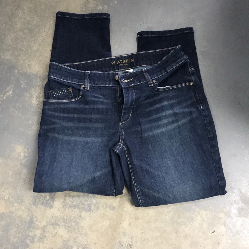 Chico’s Platinum Ultimate Fit size 0! Bin-F6